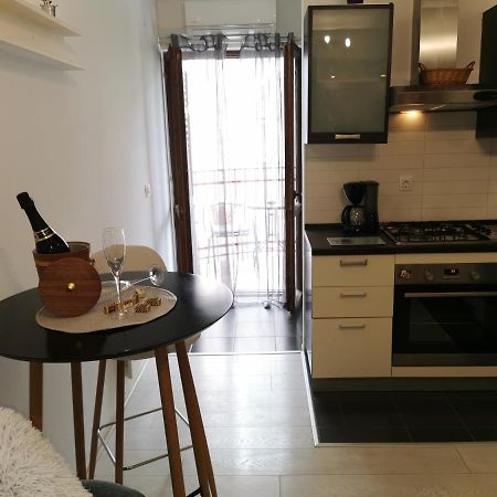 רוביני Apartments Nea מראה חיצוני תמונה