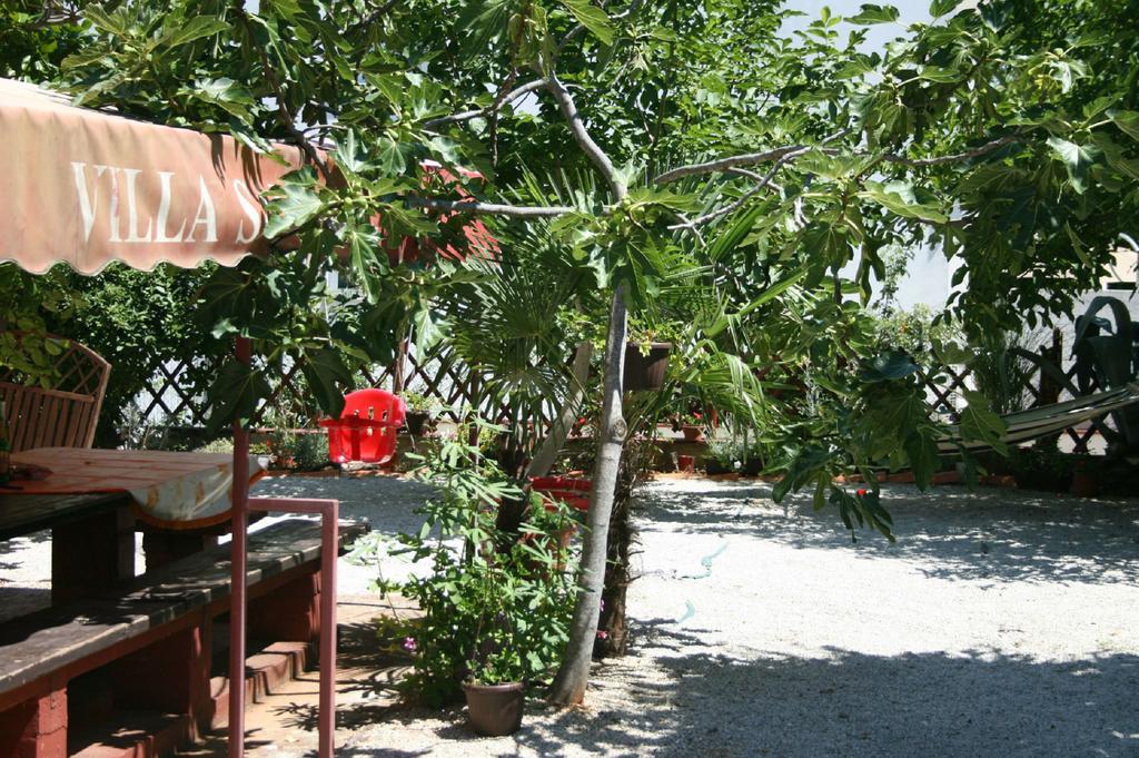 רוביני Apartments Nea מראה חיצוני תמונה