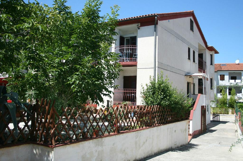 רוביני Apartments Nea מראה חיצוני תמונה