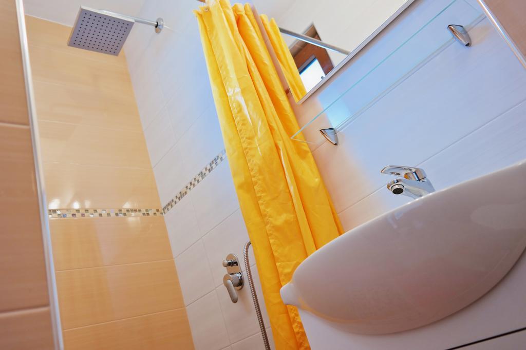 רוביני Apartments Nea מראה חיצוני תמונה